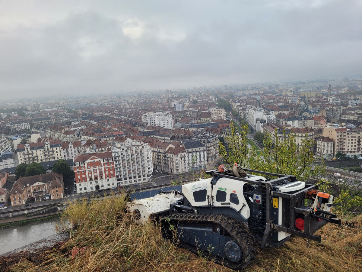 Chantier Débroussaillage Bastille Grenoble